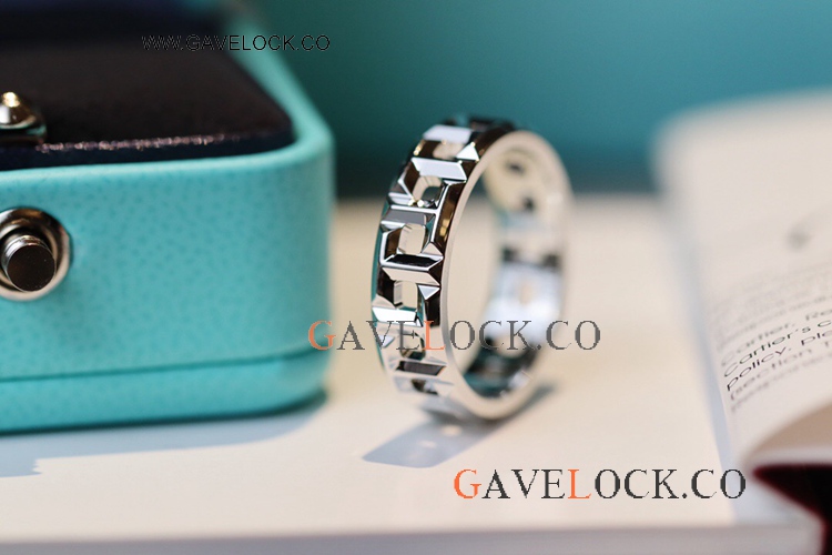 AAA Replica Jewelry Tiff@ny T True Ring 'Wide' Rings